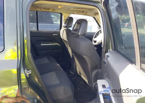 2008 Jeep Patriot Sport из США, поврежденный, VIN 1J8FT28W28D704638